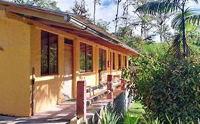 Mindo Loma Bird Lodge